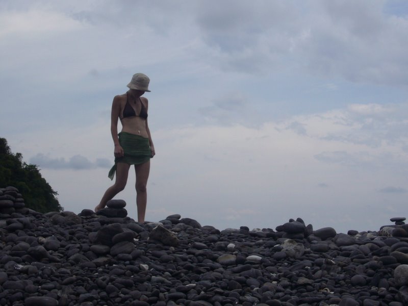 Black pebble island